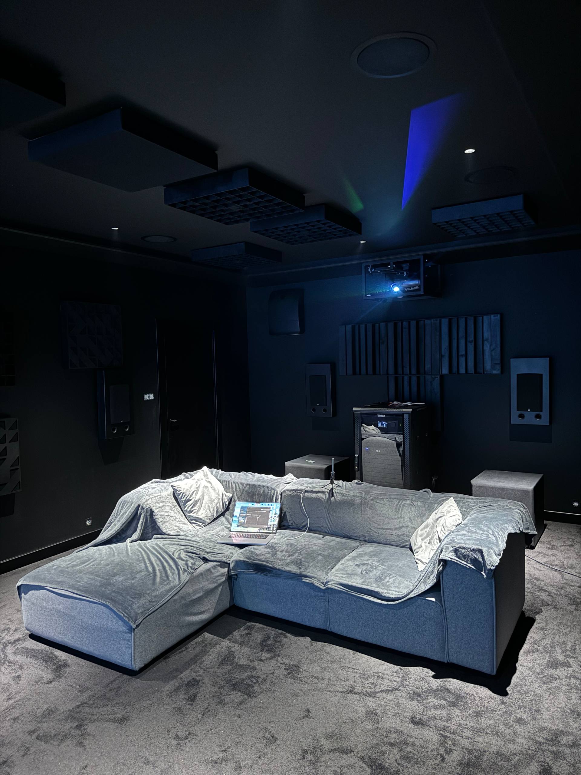 Частный кинозал в Москве